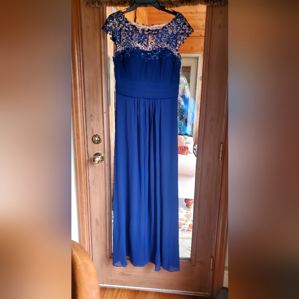 EVER PRETTY Mother of the Bride/Formal Navy Maxi Dress, size 6. - Picture 12 of 14